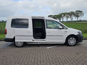 Drzwi boczne przestrzeni ładunkowej — Volkswagen CADDY 2.0 L2 Maxi 5P 2x Schuif z 2018 roku