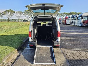 Przestrzeń ładunkowa — Volkswagen CADDY 2.0 L2 Maxi 5P 2x Schuif z 2019 roku