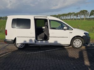 Drzwi boczne przestrzeni ładunkowej — Volkswagen CADDY 2.0 L2 Maxi 5P 2x Schuif z 2019 roku