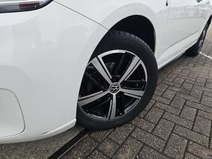 Opony z dobrym bieżnikiem — Volkswagen CADDY 2.0 LED 1st Edition NAP! z 2021 roku