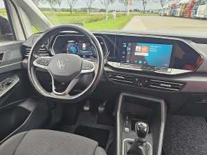 Deska rozdzielcza i stanowisko kierowcy — Volkswagen CADDY 2.0 LED 1st Edition NAP! z 2021 roku