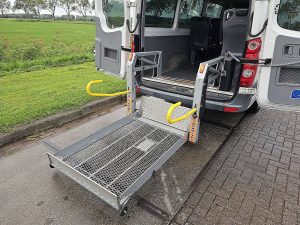 Wyposażenie specjalne — Volkswagen CRAFTER 2.0 L3H2 9 Pers Rolstoel z 2016 roku