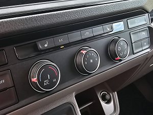 Wyposażenie specjalne wnętrza — Volkswagen CRAFTER 2.0 L4H3 Automaat LED z 2022 roku