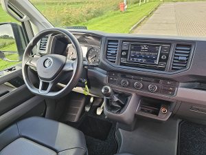 Deska rozdzielcza i stanowisko kierowcy — Volkswagen CRAFTER 35 2.0 L3H3 140Pk Navi AC! z 2022 roku
