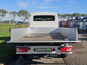 Przestrzeń ładunkowa — Volkswagen CRAFTER 35 2.0 L4 Dub-Cab Trekhaak z 2020 roku