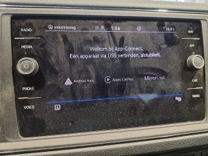 Ekran z Apple CarPlay — Volkswagen CRAFTER 35 2.0 L4 Open-Laadbak XL ! z 2022 roku