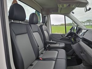 Wnętrze kabiny — Volkswagen CRAFTER 35 2.0 L4 Open-Laadbak XL ! z 2022 roku