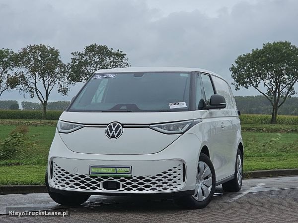 Volkswagen ID.BUZZ CARGO wltp 424 kms z 2023 roku, blaszak z zagranicy — przód pojazdu