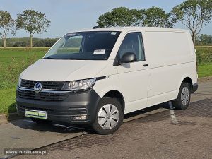 Strona kierowcy z przodu — Volkswagen TRANSPORTER 2.0 TDI 150 DSG AUT. L1H1 z 2021 roku