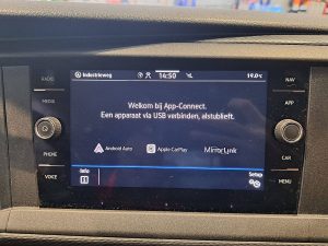 Ekran z Apple CarPlay — Volkswagen TRANSPORTER 2.0 TDI L2H1 Navi Carplay AC z 2020 roku