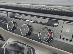 Wyposażenie specjalne wnętrza — Volkswagen TRANSPORTER 2.0 TDI T6.1 L1 Open-Laadbak z 2021 roku