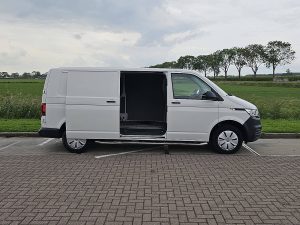 Drzwi boczne przestrzeni ładunkowej — Volkswagen TRANSPORTER 2.0 TDI T6.1 L2 Trekhaak ! z 2021 roku