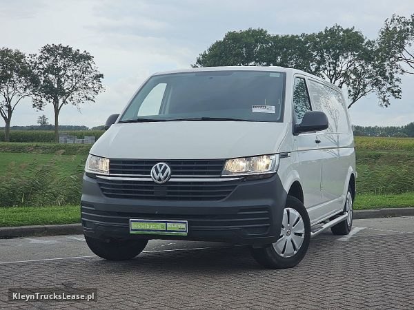 Volkswagen TRANSPORTER 2.0 TDI T6.1 L2 Trekhaak ! z 2021 roku, blaszak z zagranicy — przód pojazdu