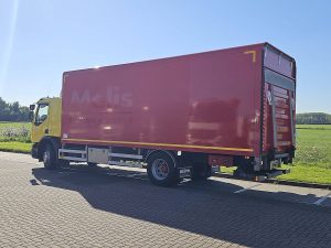 Strona kierowcy z tyłu — Volvo FE 220.18 z 2018 roku