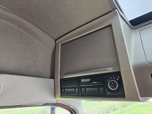 Wyposażenie specjalne wnętrza, ujęcie 2 — Volvo FH 460 z 2021 roku