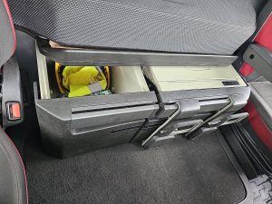 Wyposażenie specjalne wnętrza — Volvo FH 460 z 2021 roku