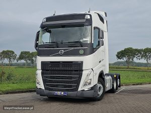 Przód pojazdu — Volvo FH 500 6x2 Single Boogie z 2021 roku