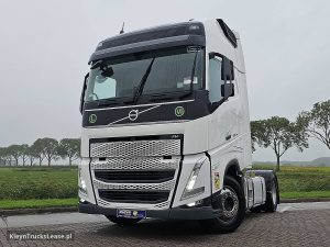 Przód pojazdu — Volvo FH 500 globetrotter XL z 2023 roku