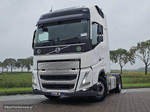 Przód pojazdu — Volvo FH 500 globetrotter XL z 2023 roku