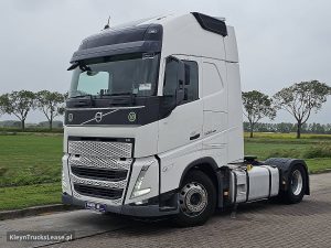 Strona kierowcy z przodu — Volvo FH 500 globetrotter XL z 2023 roku