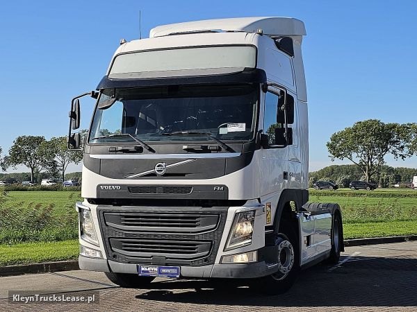 Volvo FM 450 450 Skirts Airco z 2019 roku, ciągnik siodłowy z zagranicy — przód pojazdu