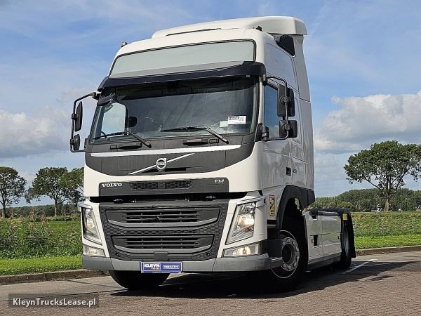 Volvo FM 450 450 Skirts Airco z 2019 roku, ciągnik siodłowy z zagranicy — przód pojazdu