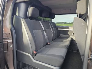Rzędy siedzeń i ścianka działowa — Citroën JUMPY 2.0 L3 XL Dubbele Cabine z 2019 roku