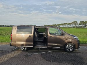 Drzwi boczne przestrzeni ładunkowej — Citroën JUMPY 2.0 L3 XL Dubbele Cabine z 2019 roku