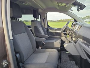 Wnętrze kabiny — Citroën JUMPY 2.0 L3 XL Dubbele Cabine z 2019 roku