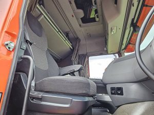 Wnętrze kabiny — DAF XF 460 SPACECAB ALCOA'S z 2016 roku