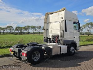 Strona pasażera z tyłu — DAF XF 480 z 2018 roku