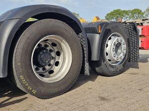Opony z dobrym bieżnikiem — DAF XG 480 ZF-intarder z 2022 roku