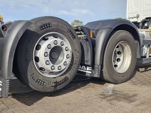 Opony z dobrym bieżnikiem, ujęcie 2 — DAF XG 480 ZF-intarder z 2022 roku