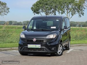 Przód pojazdu — Fiat DOBLO 1.3 ac EURO6 z 2020 roku