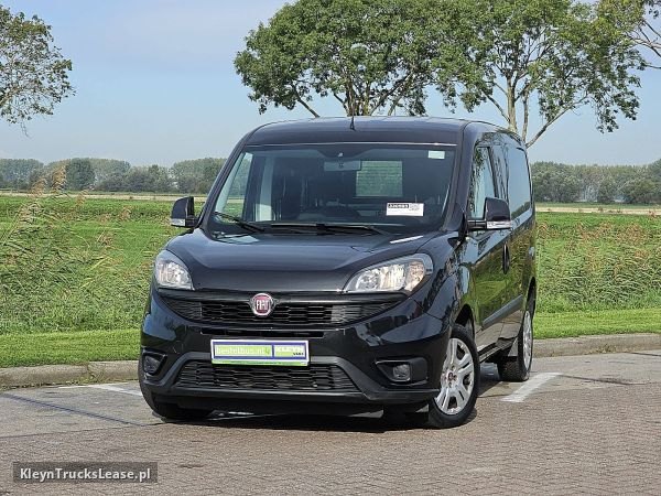 Fiat DOBLO 1.3 ac EURO6 z 2020 roku, blaszak z zagranicy — przód pojazdu