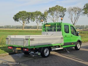 Strona pasażera z tyłu — Ford TRANSIT 2.0 TDCI 130 DC L4 AMB. z 2018 roku