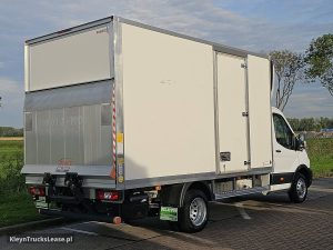 Strona pasażera z tyłu — Ford TRANSIT 2.0 TDCI EBLUE 170 L3 z 2023 roku