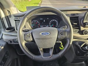 Wyposażenie specjalne wnętrza — Ford TRANSIT 2.0 TDCI EBLUE 170 L3 z 2023 roku