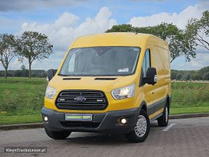 Przód pojazdu — Ford TRANSIT z 2015 roku