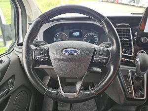 Wyposażenie specjalne wnętrza, ujęcie 2 — Ford TRANSIT CUSTOM 2.0 z 2020 roku
