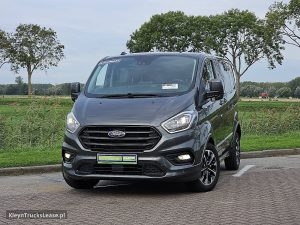 Przód pojazdu — Ford TRANSIT CUSTOM 2.0 L1H1 SPORT Dub.CAb! z 2021 roku