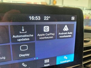 Ekran z Apple CarPlay — Ford TRANSIT CUSTOM 2.0 L2H1 Navi Trekhaak z 2022 roku