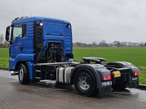 Strona kierowcy z tyłu — MAN 18.480 TGS z 2016 roku