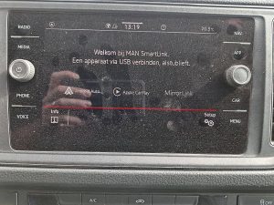 Ekran z Apple CarPlay — MAN TGE 3.180 L4H3 Dubbele Cabine! z 2022 roku