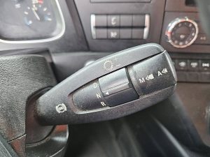 Wyposażenie specjalne wnętrza, ujęcie 4 — Mercedes-Benz ACTROS 1836 LS z 2014 roku
