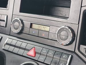 Wyposażenie specjalne wnętrza, ujęcie 3 — Mercedes-Benz ACTROS 1836 LS z 2014 roku