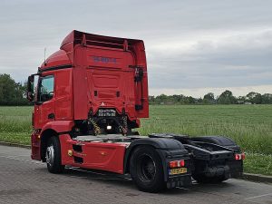 Strona kierowcy z tyłu — Mercedes-Benz ACTROS 1836 LS z 2014 roku