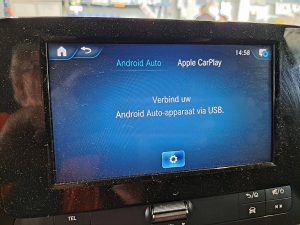 Ekran z Apple CarPlay — Mercedes-Benz CITAN 110 CDI Long Airco Mbux Eur6 z 2024 roku
