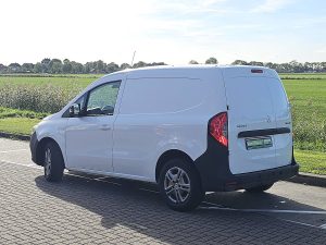 Strona kierowcy z tyłu — Mercedes-Benz CITAN 110 CDI Long Airco Mbux Eur6 z 2024 roku