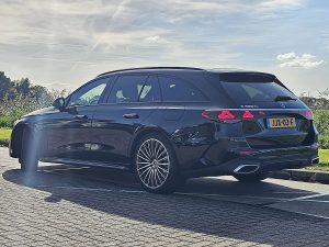 Strona kierowcy z tyłu — Mercedes-Benz E-KLASSE De Hybride Nappa z 2024 roku
